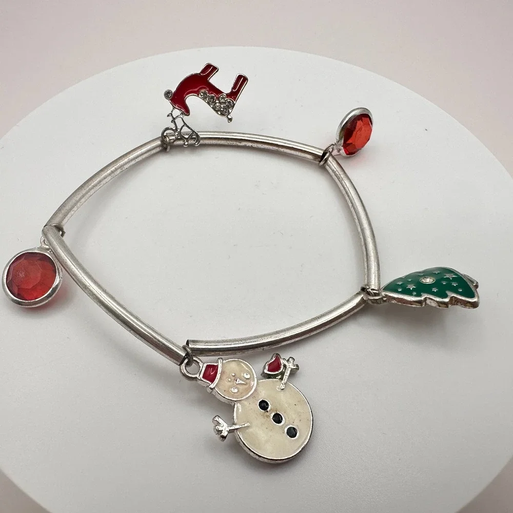 Vintage Y2K Silver Tone Holiday Charm Bracelet - Classic Women's Jewelry
